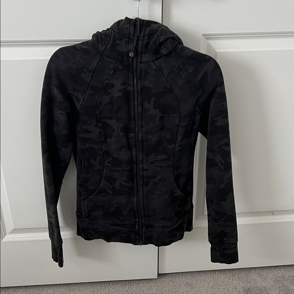 Lulu Lemon Black Camouflage Jacket